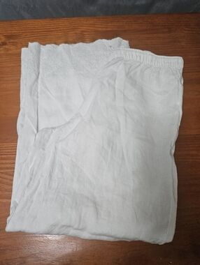 Rachel Ashwell 100% Linen White Casual Pants With Lasercut Bottom Hem Detail Med